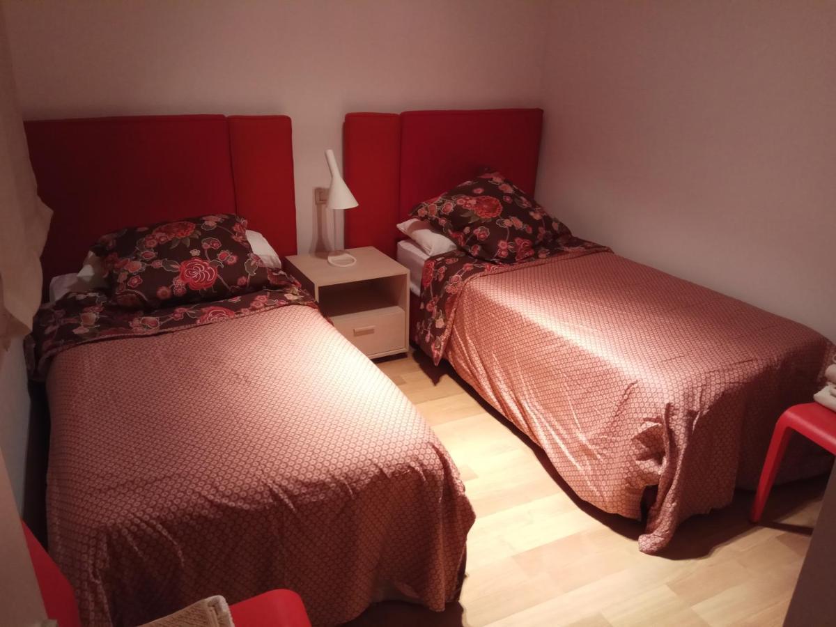 Ferienwohnung Apartamento Mirador Del Cadi Puigcerdà Exterior foto