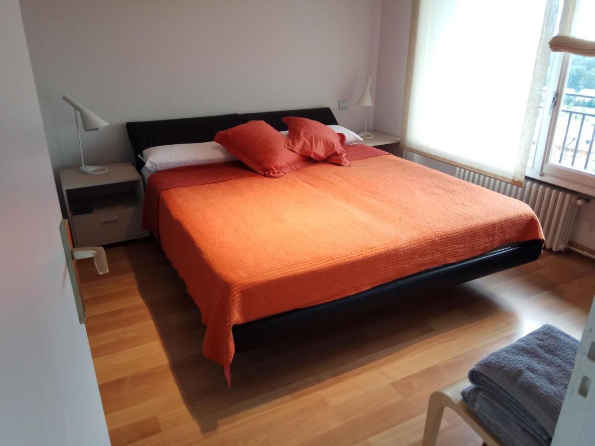 Ferienwohnung Apartamento Mirador Del Cadi Puigcerdà Exterior foto